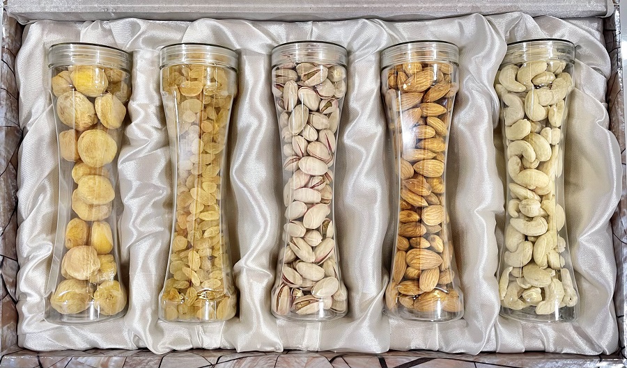 Festival Gift Box : Dry Fruits & Nuts Combo (Approx. Weight is 500g) – Farm  Fresh Bangalore
